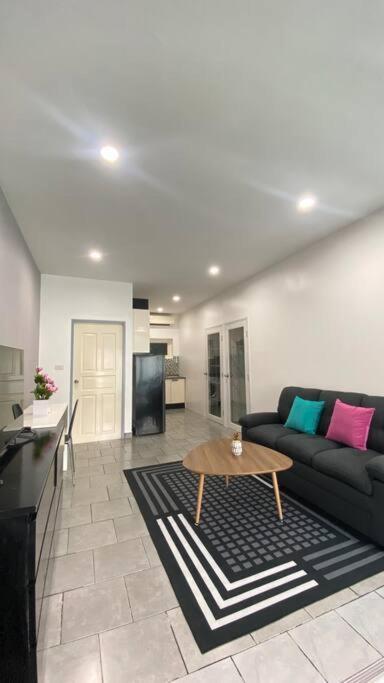 Pool Villa Pattaya Phratamnak C2- 2 Bedroom Джомтьен Экстерьер фото